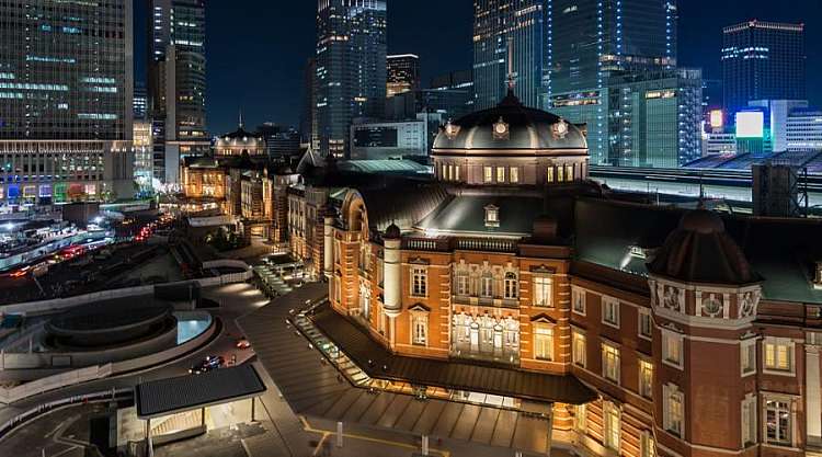 La stazione di Tokyo